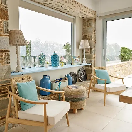 Aliki Villa